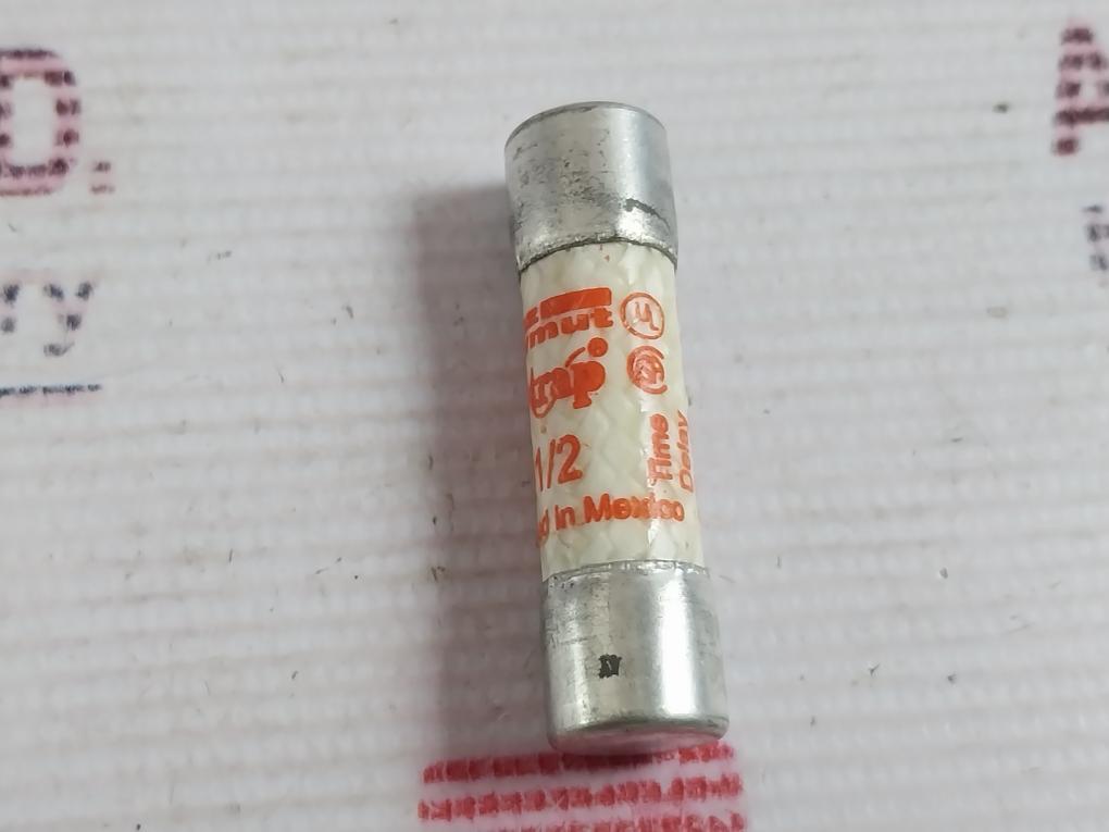 Lot of 5X Ferraz Shawmut Amp-Trap ATQ1/2 Time Delay Fuses