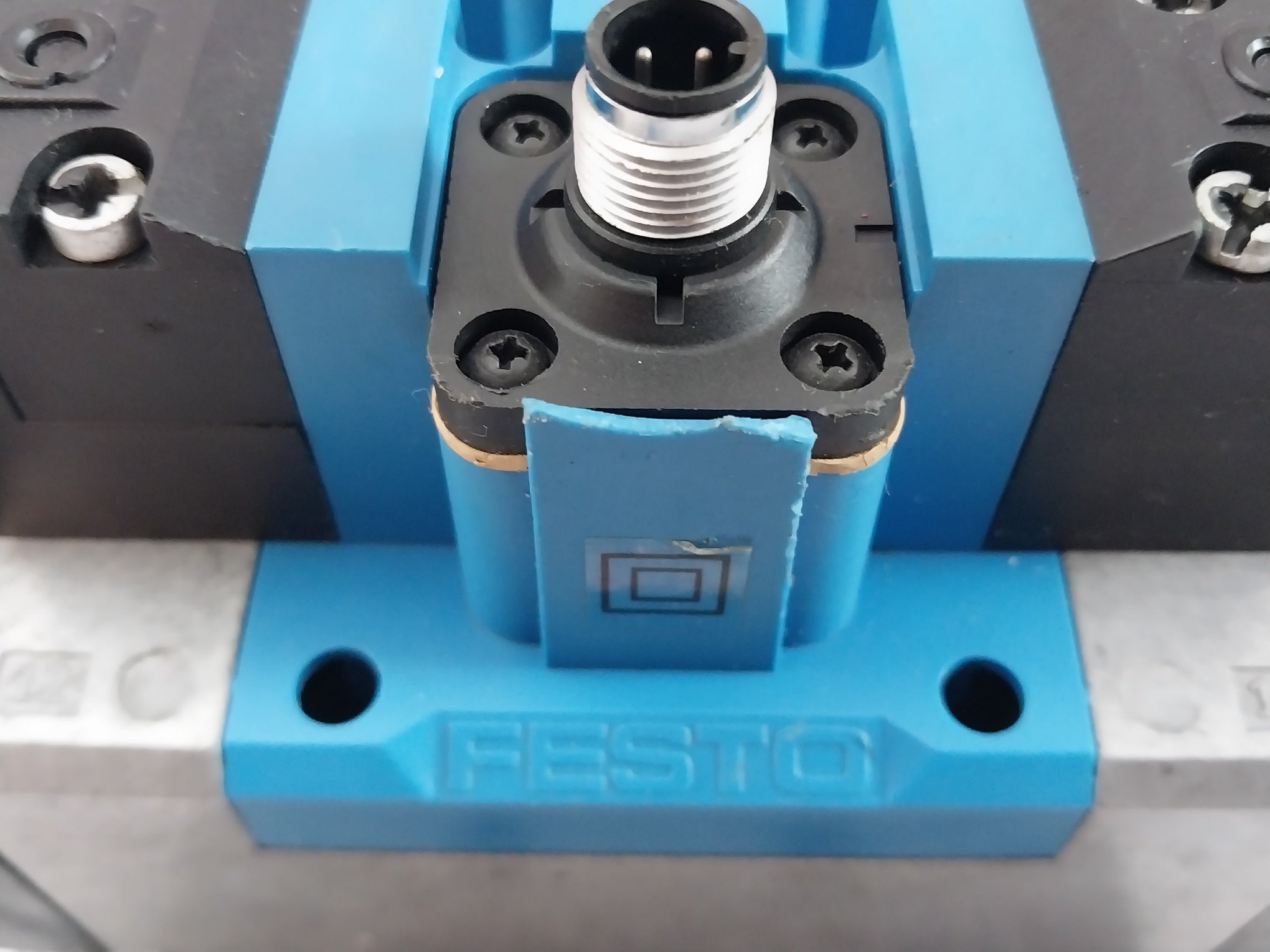 Festo Mebh-5/3B-d-2-zsr-c Solenoid Valve