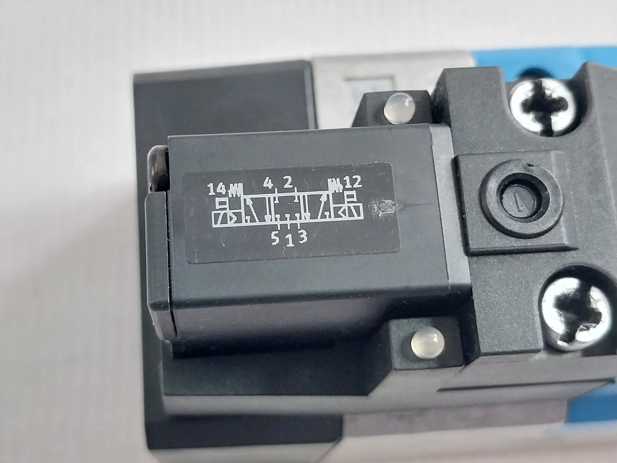 Festo Mebh-5/3G-d-2-zsr-c Solenoid Valve 3-10 Bar