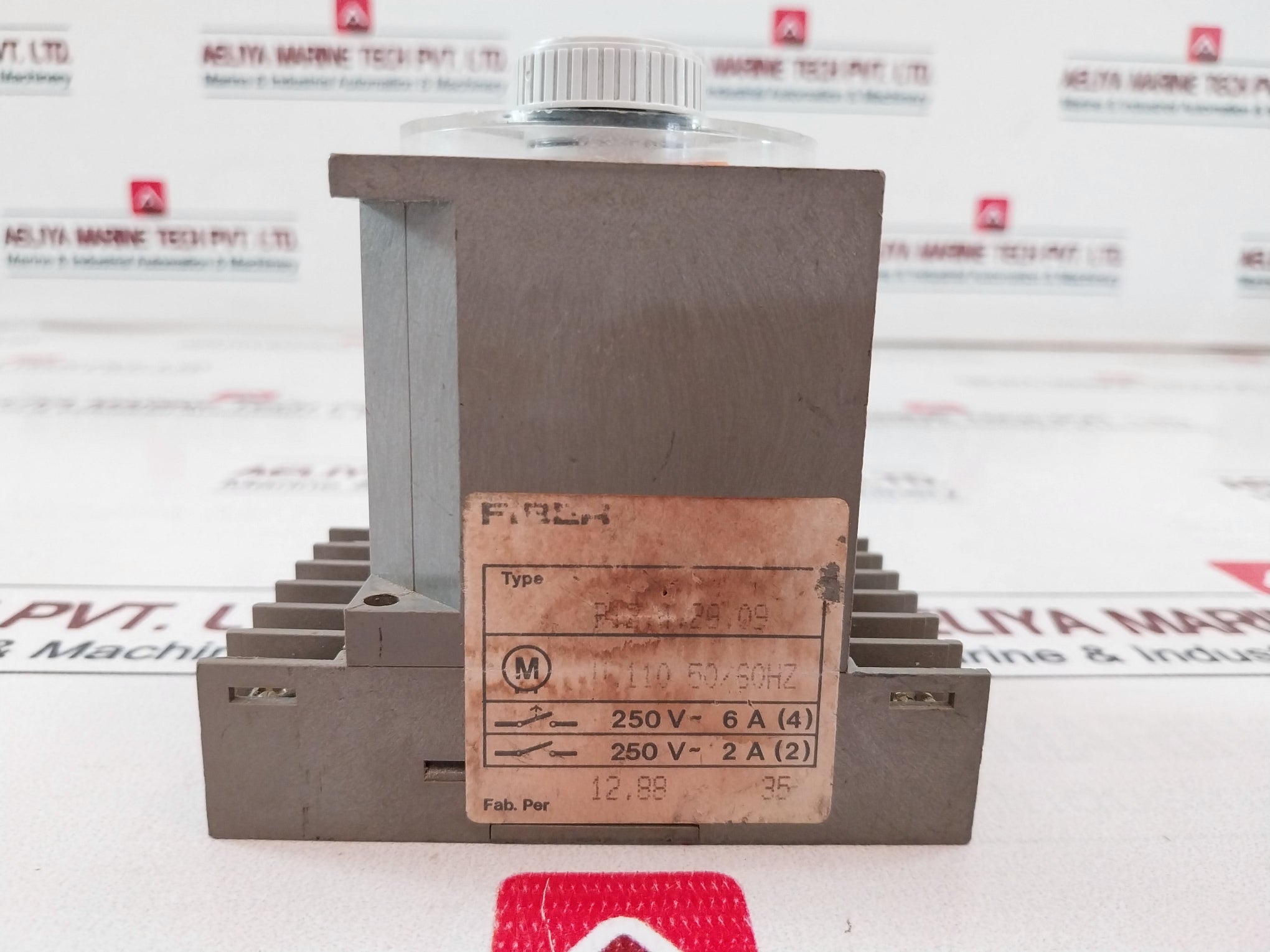 Fiber P12.4.26.09 Timer With Base V 110 50/60Hz
