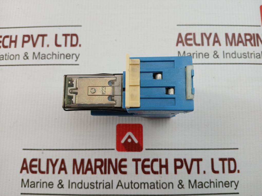Finder 55 Series Relay Socket 110V Dc 55.34.9.110.0094