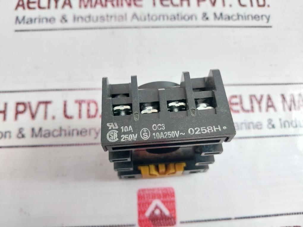 FINDER 60.13.9.012.0040 Power Relay With Base