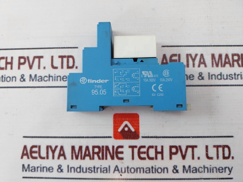 Finder 95.05 Power Relay With Socket Rm84-2012-25-5220