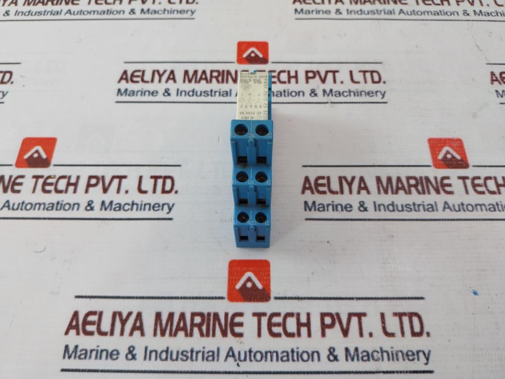 Finder 95.05 Power Relay With Socket Rm84-2012-25-5220