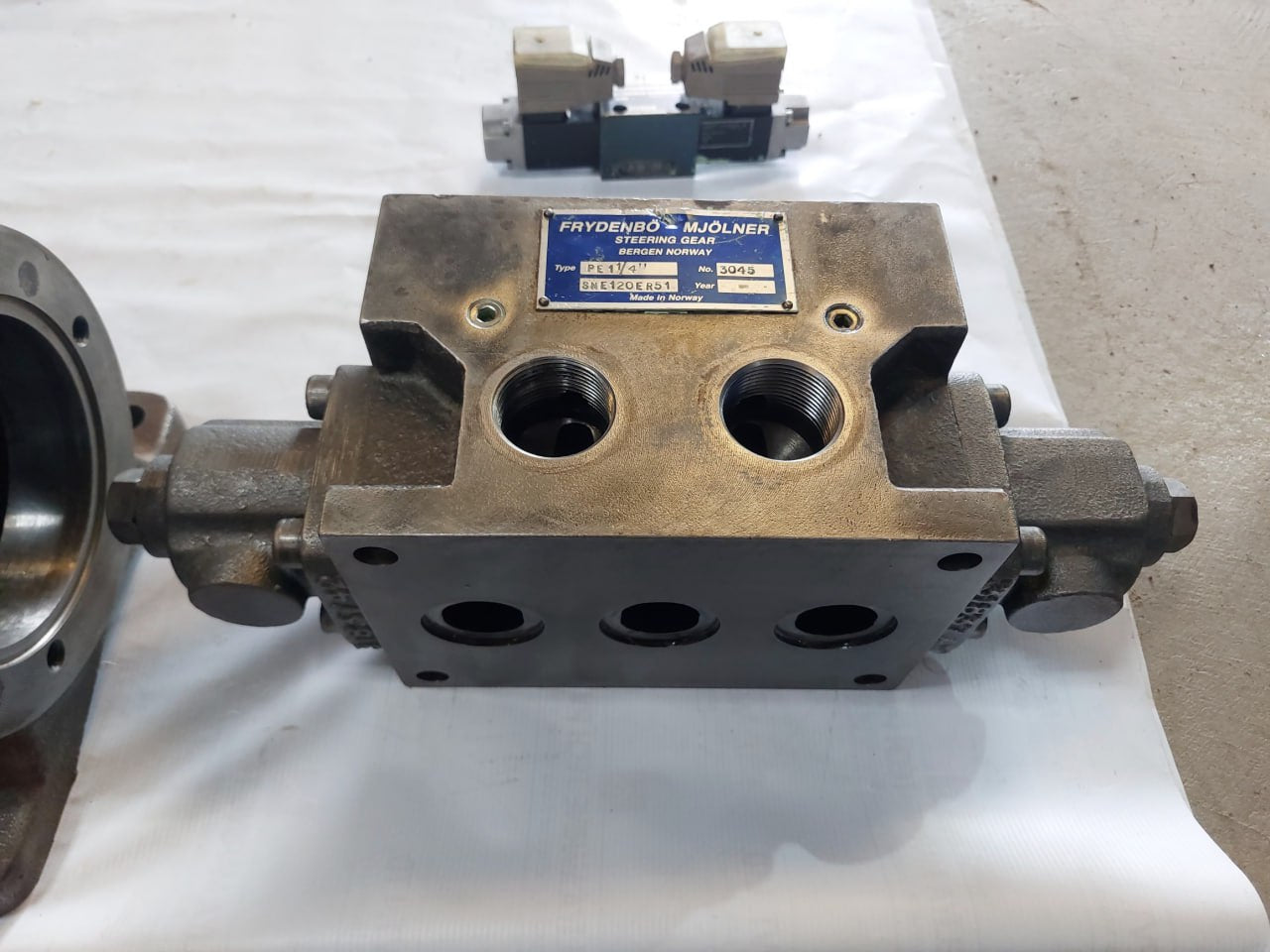 Frydenbo-mjolner Pe 1 1/4" Steering Gear Triple Screw Cartridge Pump Hvc01200