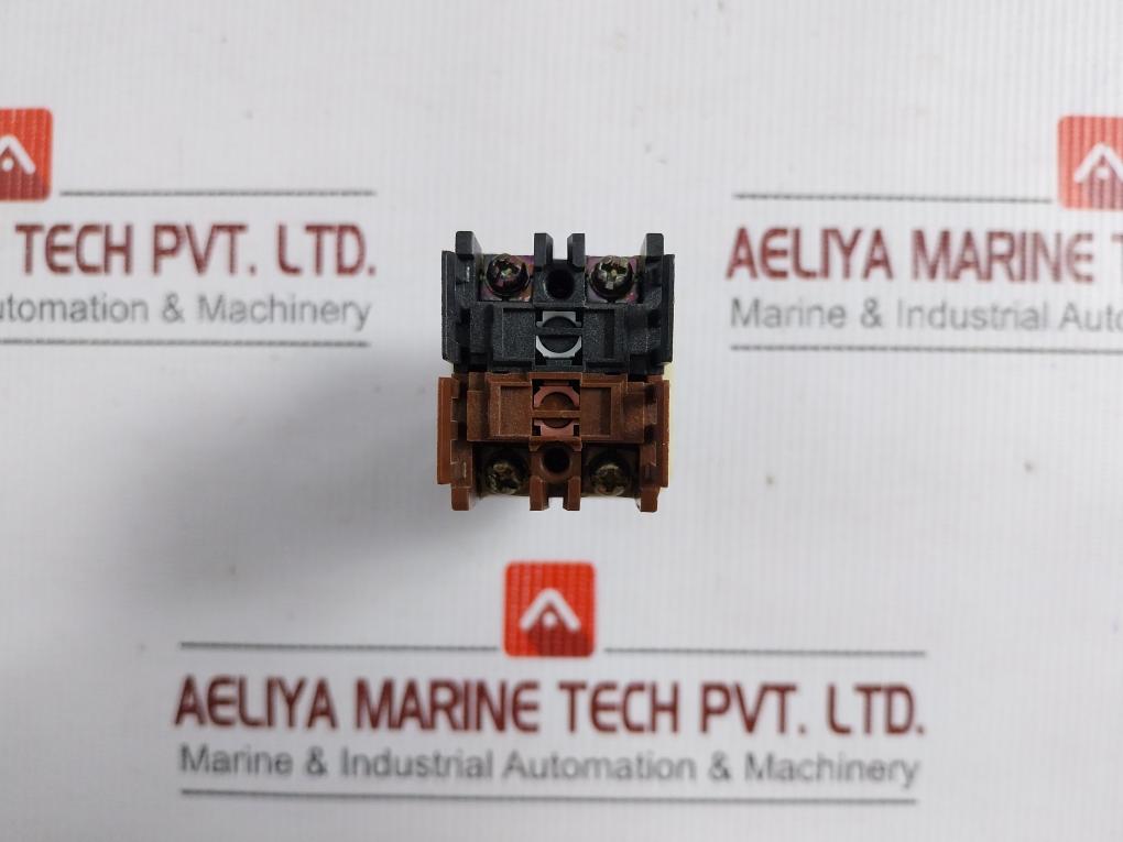 Fuji-Electric-600V-10A-41-10896-Kha-0030413-Selector-Switch-Ah30-p0B22-208490-9