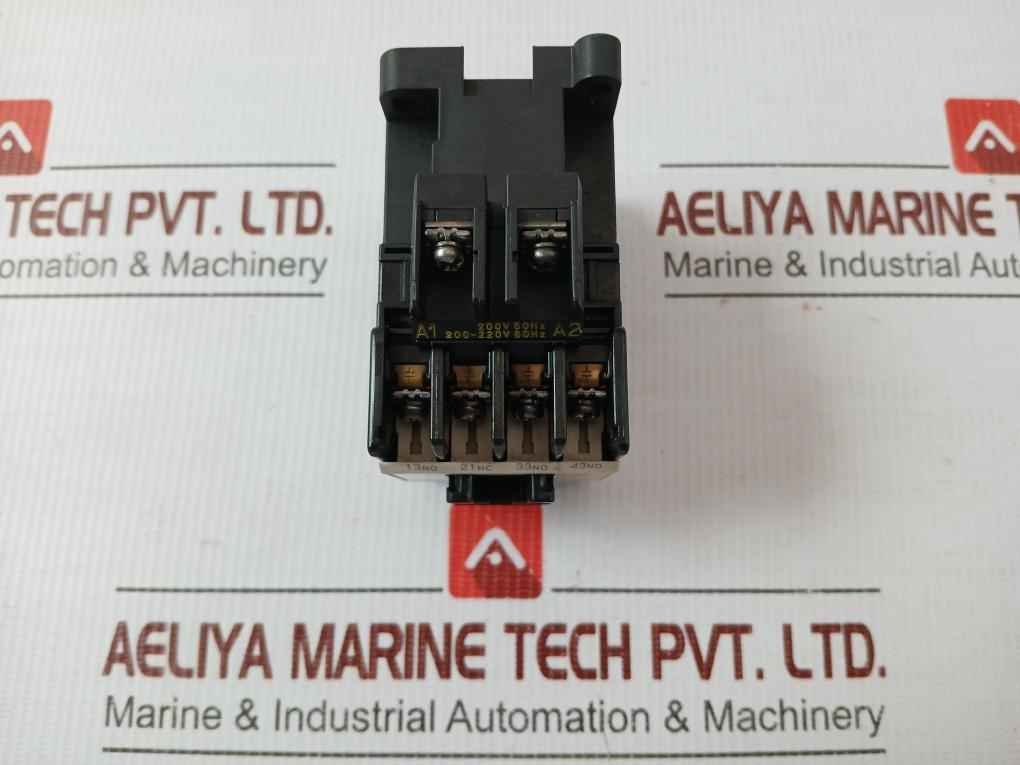 Fuji Electric 10A 200–220V Ac 50/60 Hz Auxiliary Contactor Sh04Aa