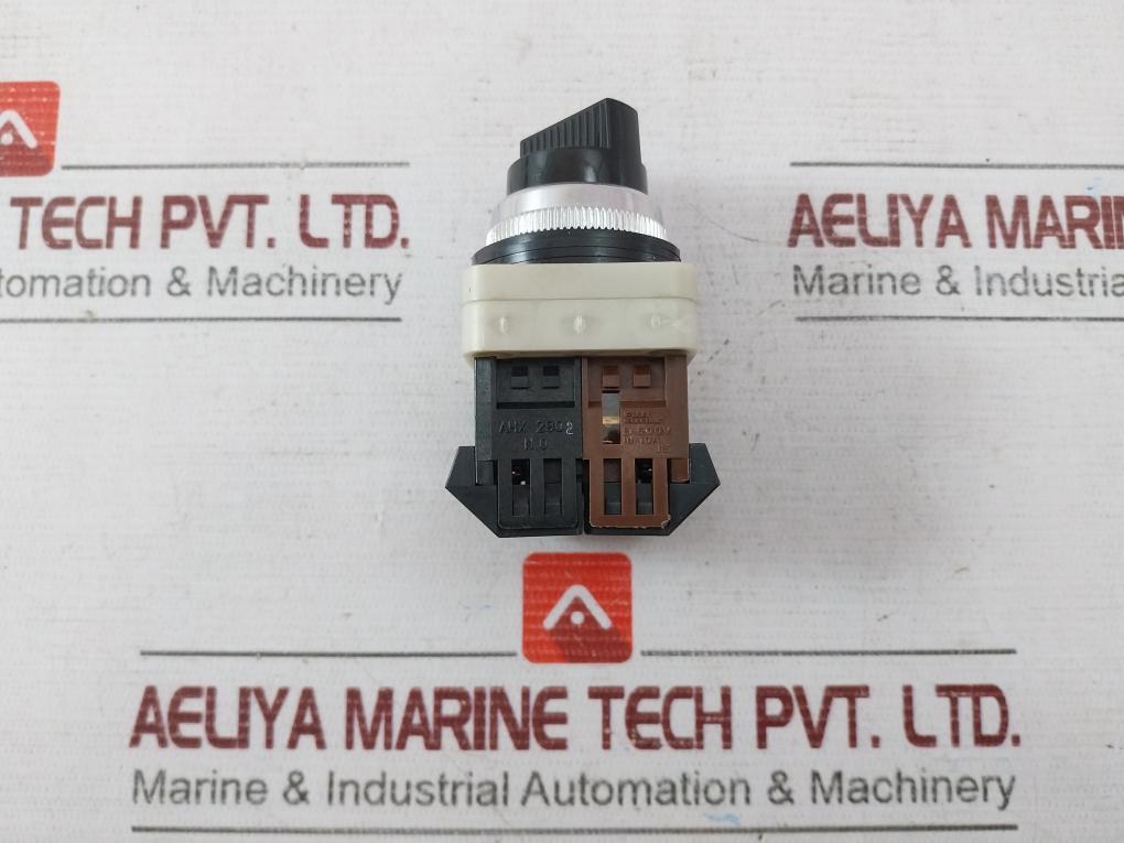 Fuji Electric Ah30-p2 7S Selector Switch 250V 6A 600Vac 41-10896