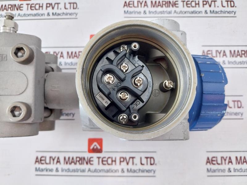 Fuji Electric Fkcb35v4-2acyy-aa Pressure Transmitter 24v Dc