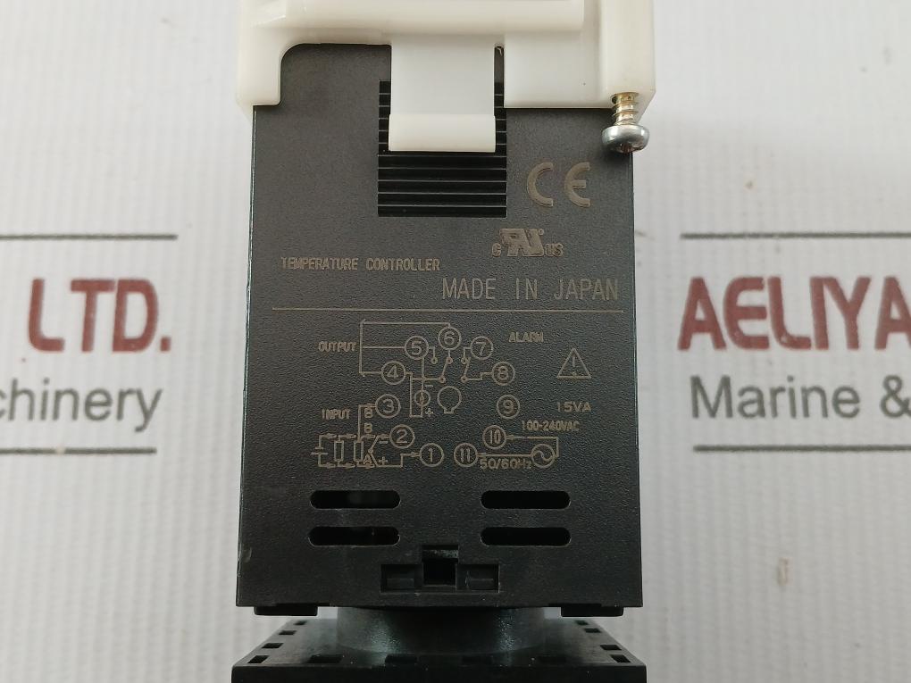 Pxz4Tay2-5Vc26-d Digital Temperature Controller 100-240Vac Fuji Electric