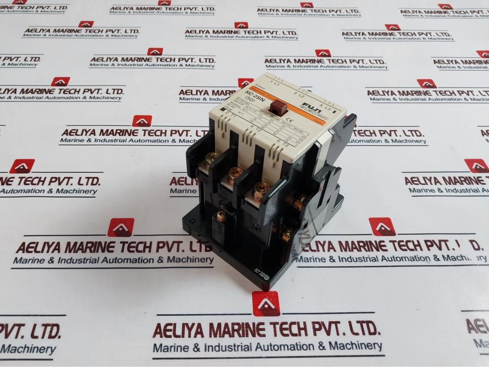 Fuji Electric Sc-2Sn (50) Magnetic Contactor 88310-00.039214 80A 100-110V 60Hz