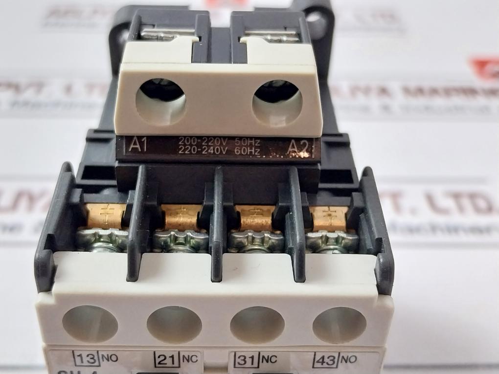 Fuji Electric Sh-4 Contactor Relay Sh04Aa-c