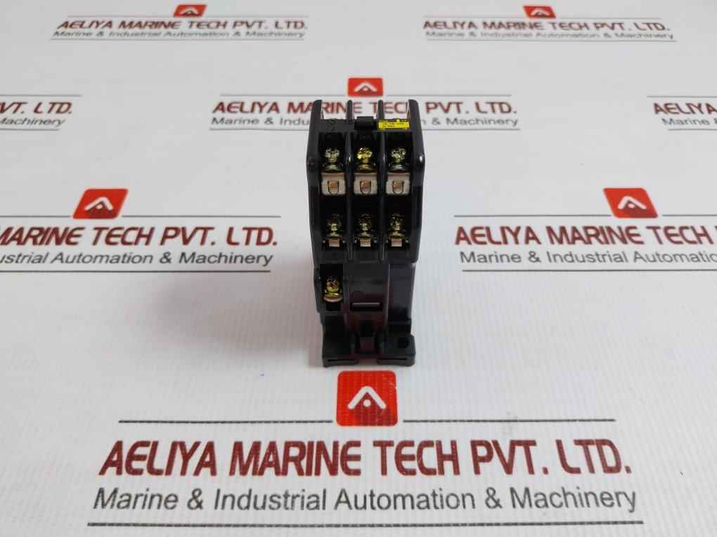 Src50-2F/X (3A3B) Fuji Electric 200-220V 50/60Hz 3-pole Auxiliary Relay