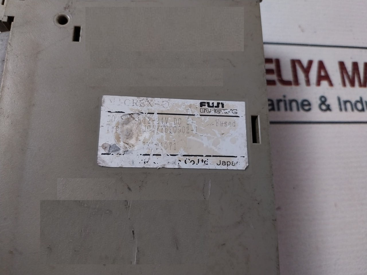 Fuji Electric Micrex-f Nc1Y16T0502-1 Inverter Y16T0502-1 12-24V