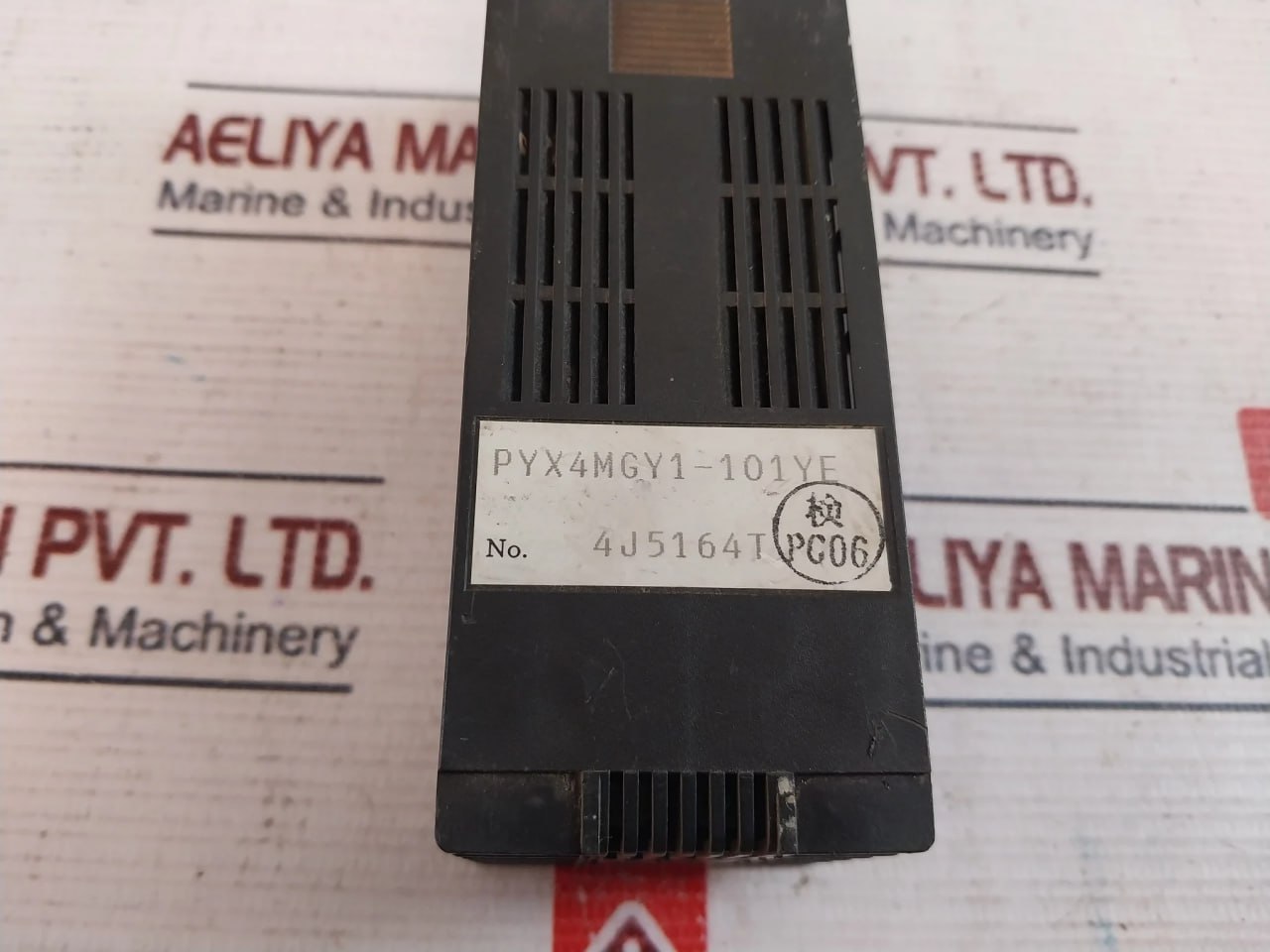Fuji Electric Pyx4-mgy1-101Yf Digital Temperature Controller 4J5164T