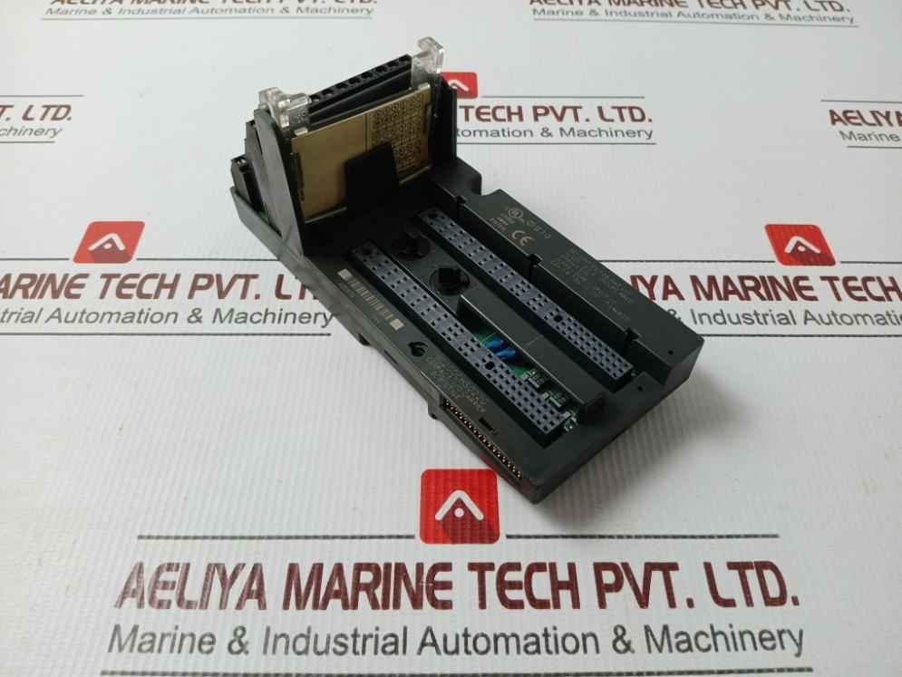 Ge Fanuc Ic200Chs022G Compact I/O Carrier Box Style E157515