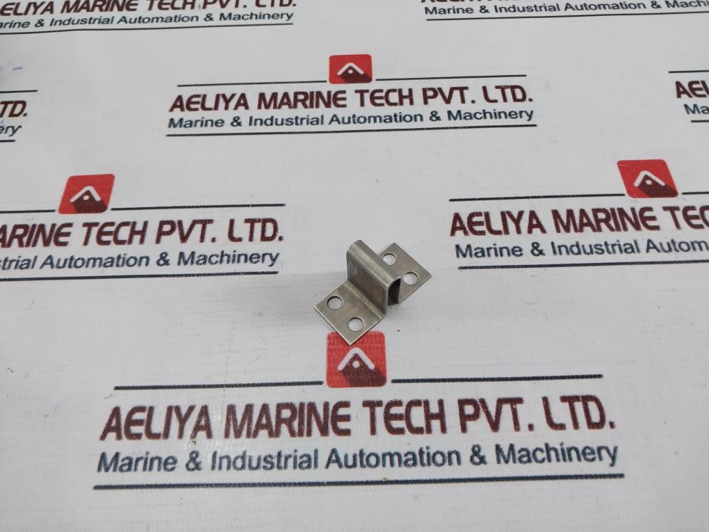 Lot of 3X GENERAL ELECTRIC 123F48.7B Steel Channel U Fitting, 4 Hole