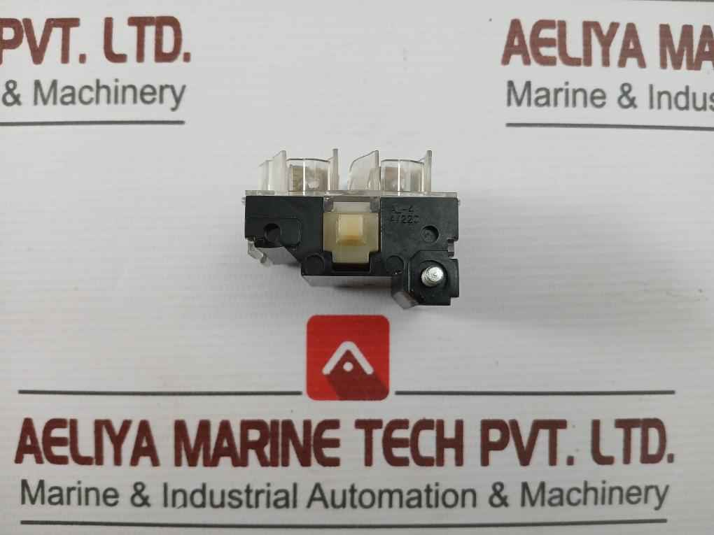 General Electric Cr104P Contact Block Nema-a600