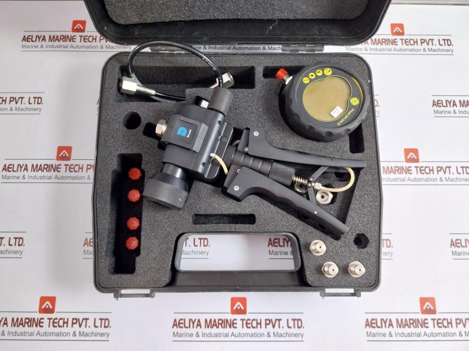 Portable Hydraulic Pressure Calibrator Kit 1000 Bar Dpi 104-is General Electric
