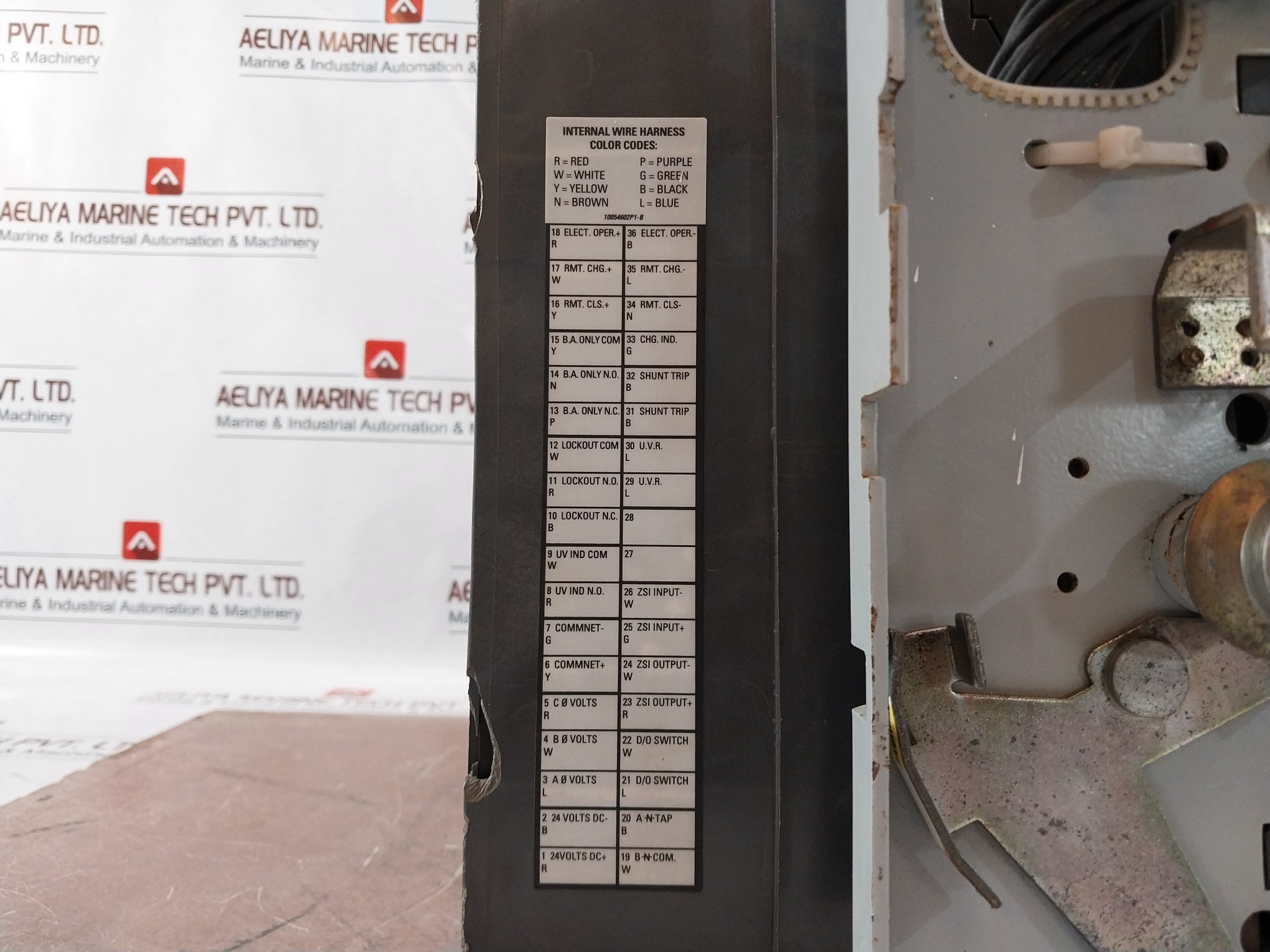 General Electric Shd20B220 3-pole Power Break Ii Circuit Breaker 600V Ac 2000Amp