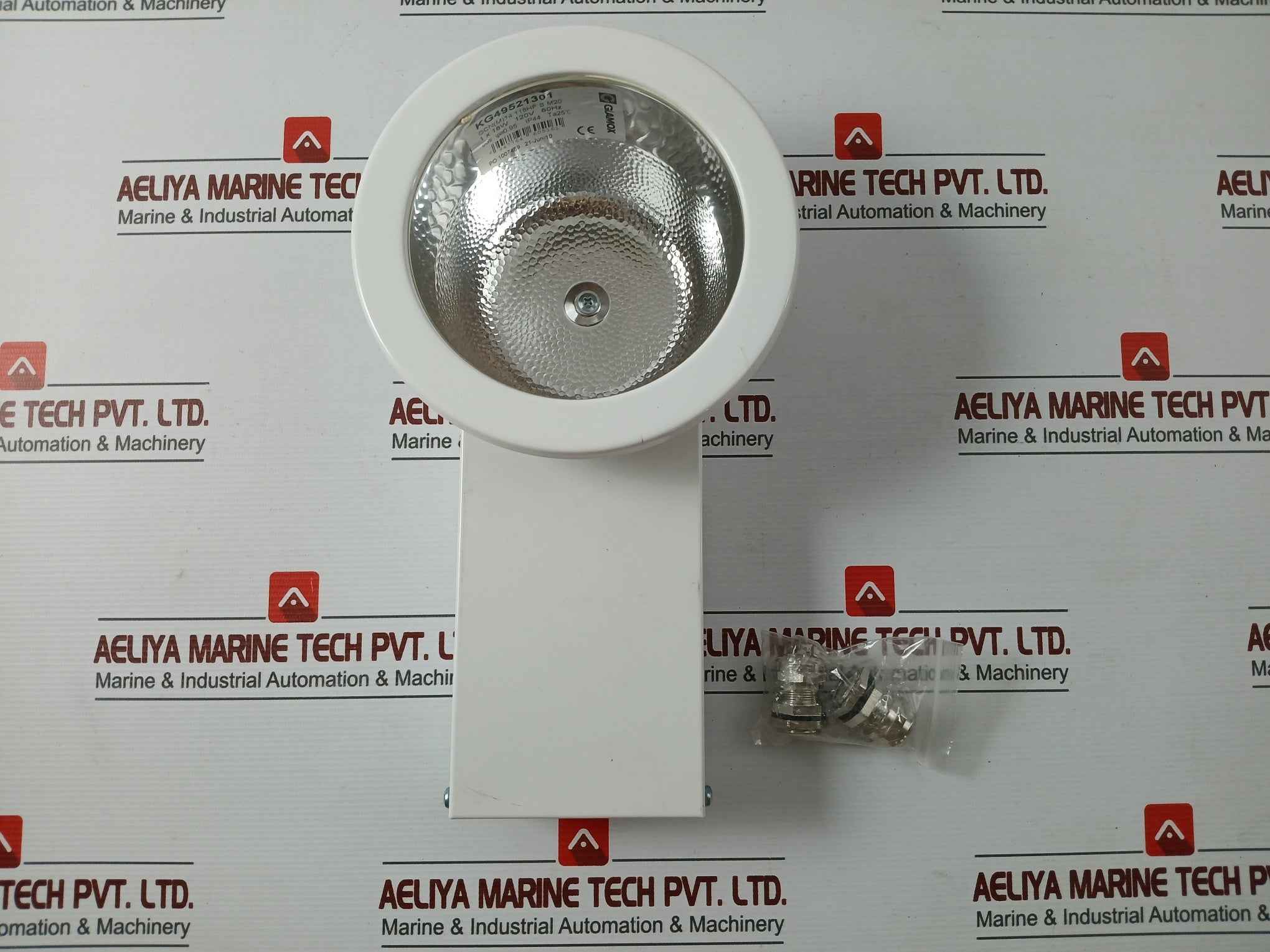 Glamox Gcn(M)14 118Hf S M20 Industrial Lighting Fixture 1 X 18W 120V 60Hz