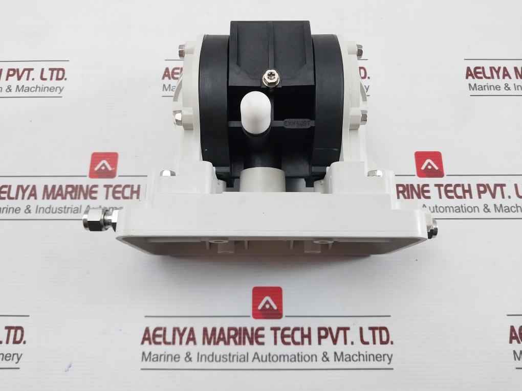Graco 15H534 Diaphragm Pump