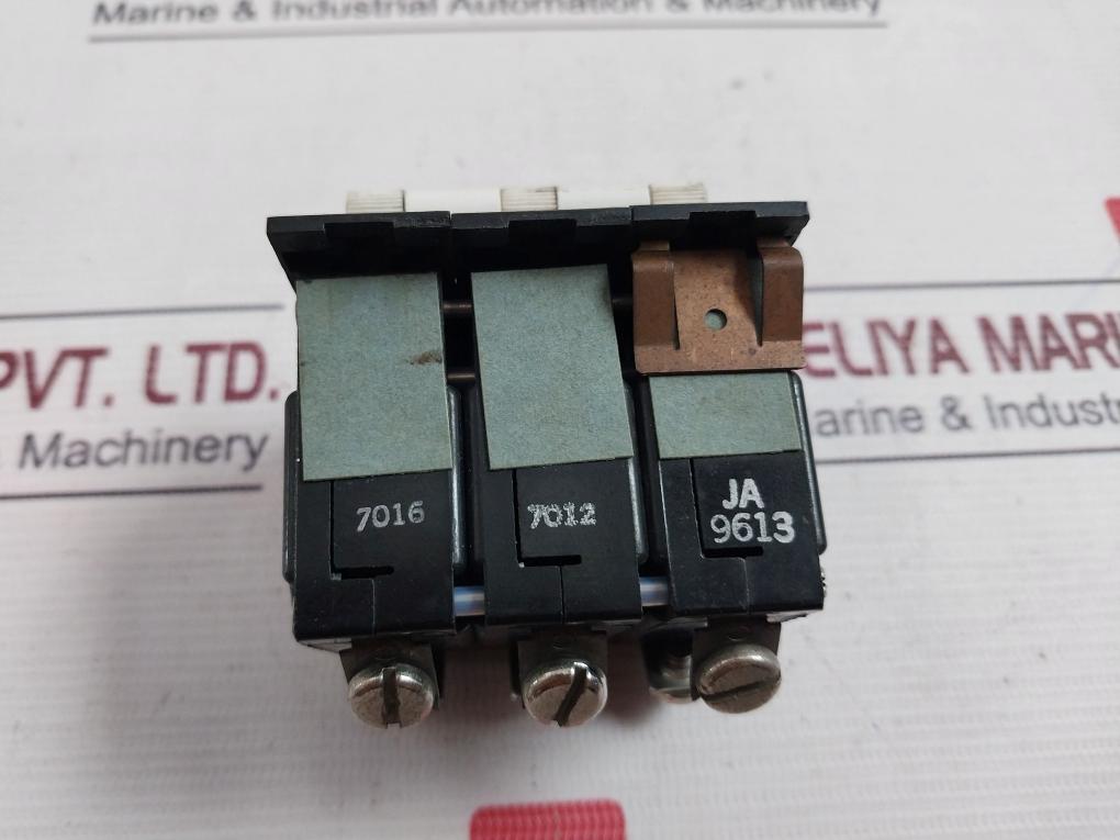 Heinemann Jb3S-z12-5 Circuit Breaker 3Hab7847-1 250V Icn 1500A/P2