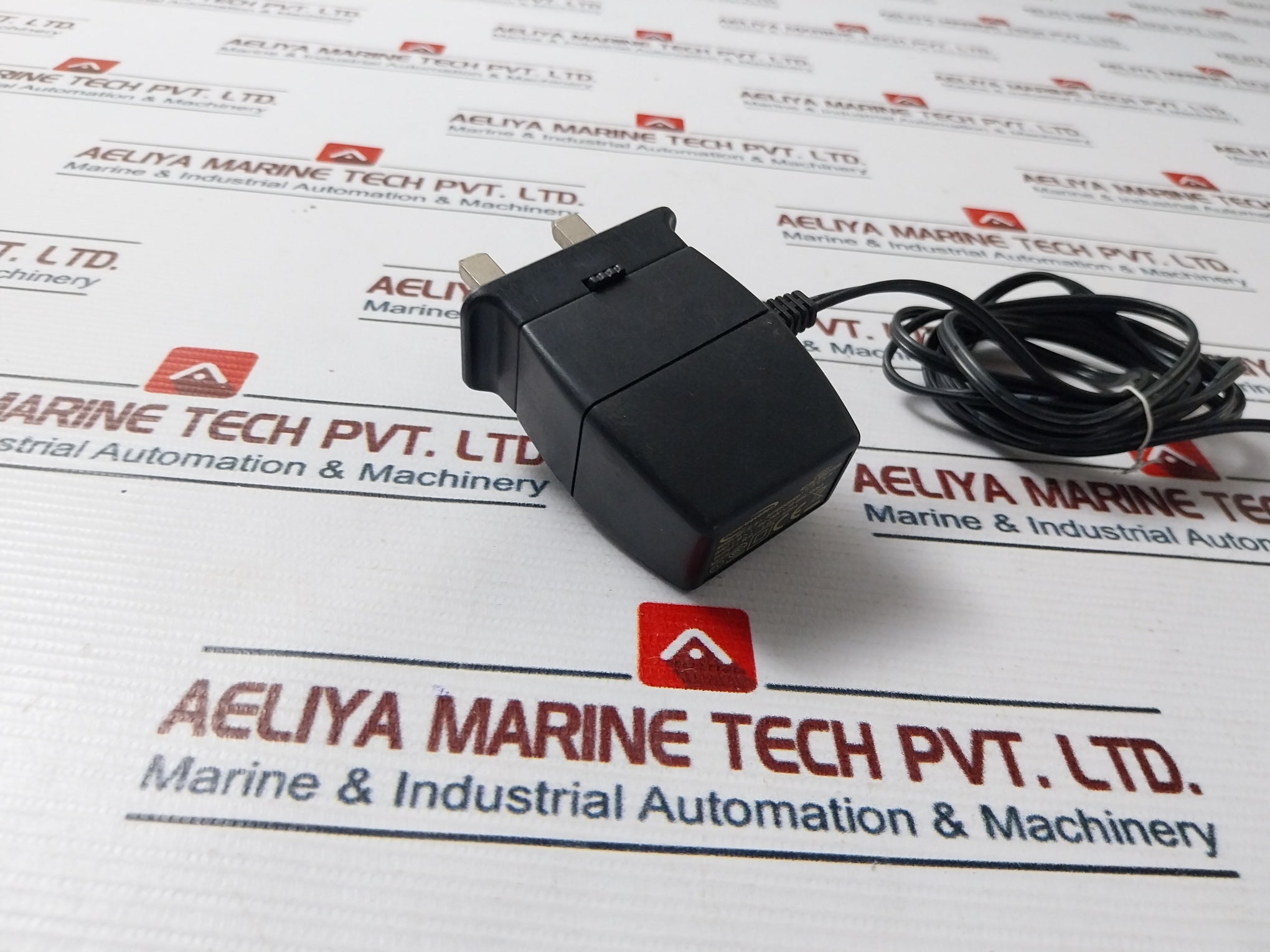 Helms-man Scp0550600P Ac/Dc Adaptor 100-240V~ 50-60Hz 300Ma