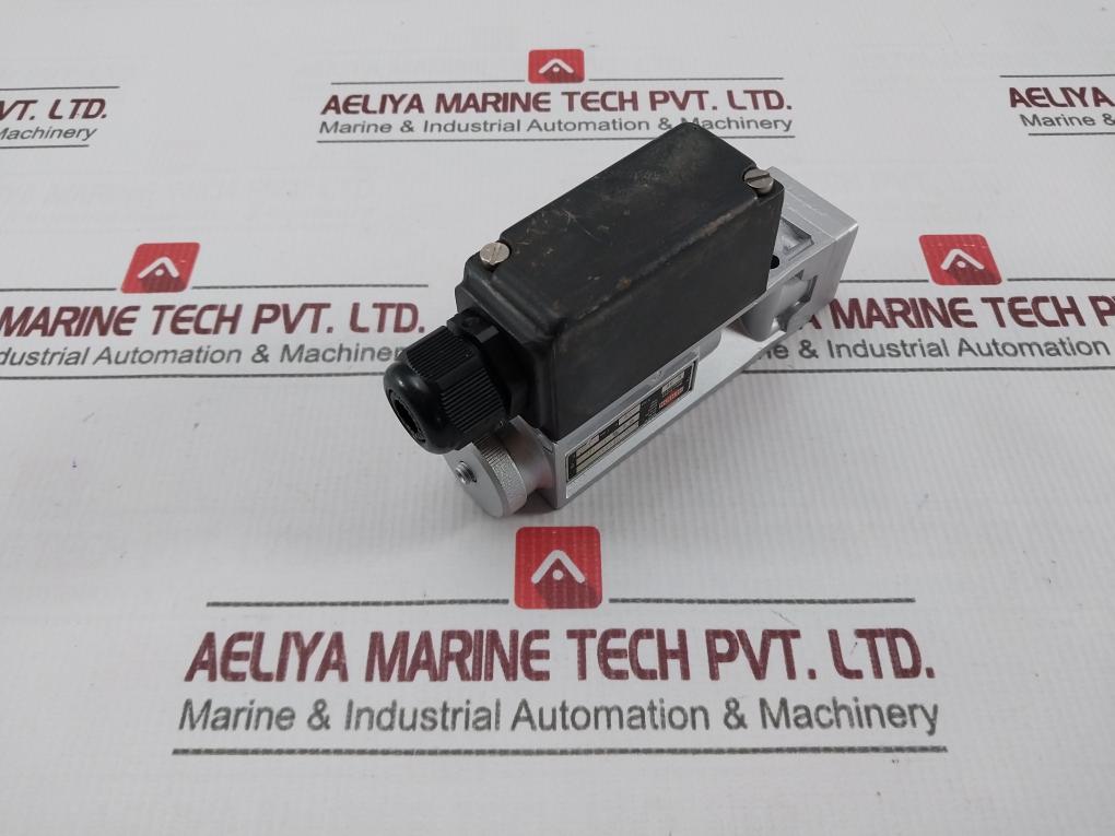 Herion 0820167 Adjustable Pressure Switch 250V 6A 0.2-12 Bar