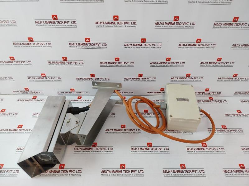Hi Box Cjb-004Ca Cctv W/ Fix Type Lens Controller
