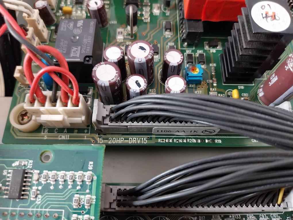 Hitake Vfc-1200F4015 Variable Frequency Controller 15-20Hp-drv15 Ac440V 50/60Hz