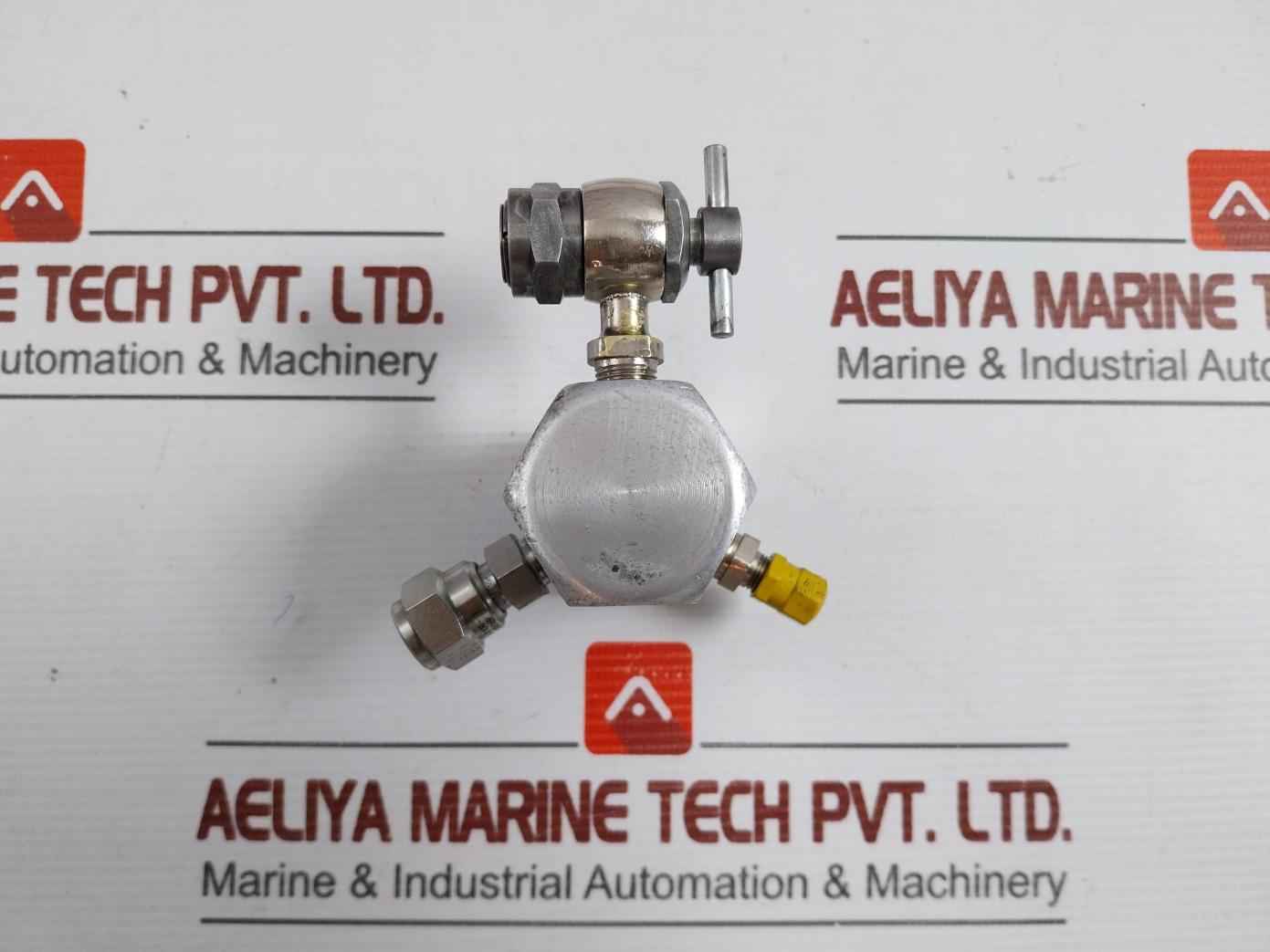Hoke 6610M2Y Bleed Valve 6000 Psi (414 Bar)