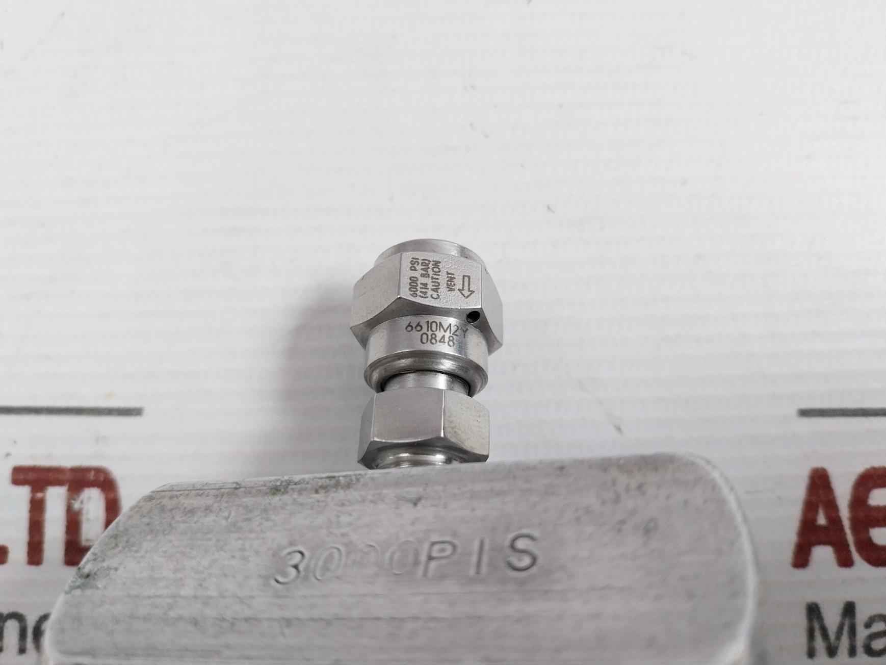 Hoke 6610M2Y Bleed Valve 6000 Psi (414 Bar)