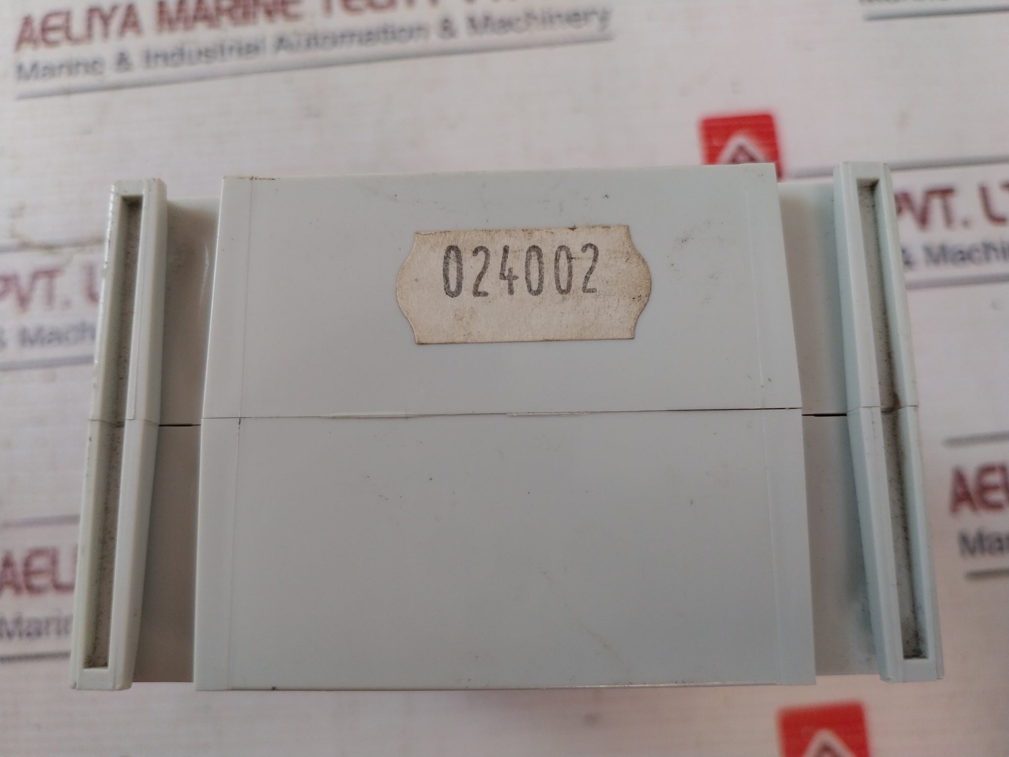 Holec 741E0022 Current Transformer 500/5A 50/60Hz
