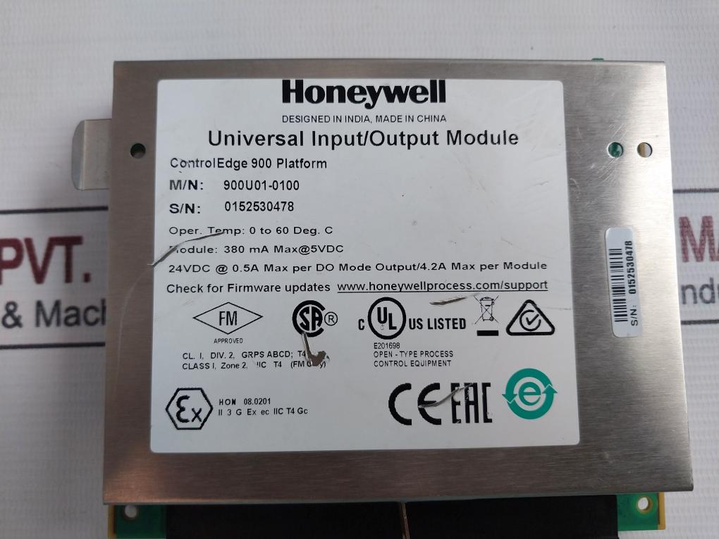 Honeywell 900U01-0100 Universal Input /Output Module 24Vdc 0.5A