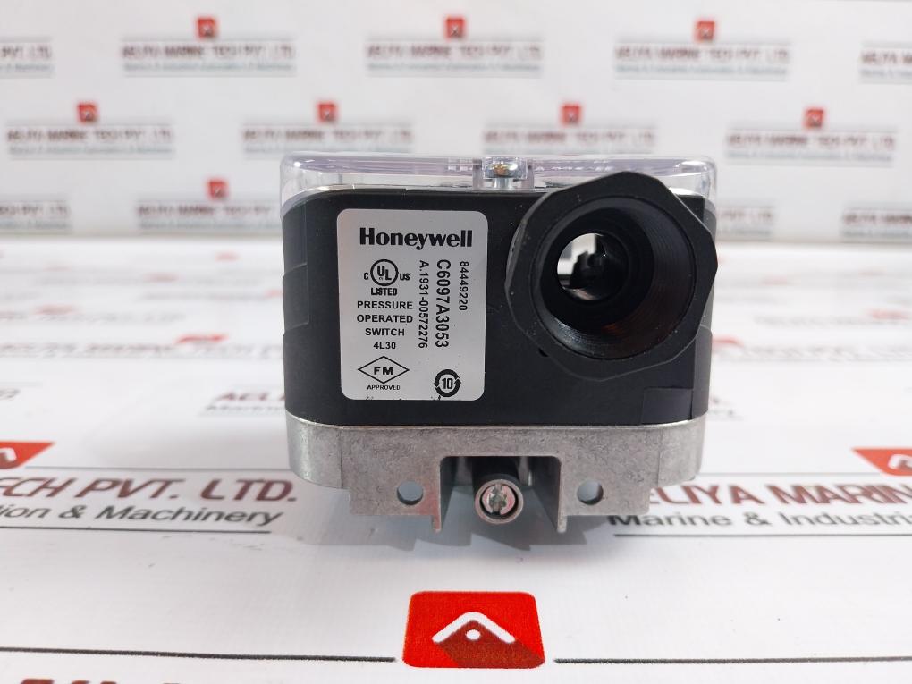 Honeywell C6097A3053 Gas Pressure Switch 240Vac 1/4" Npt