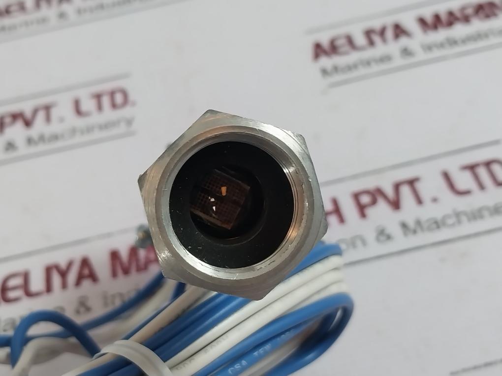 Honeywell C7027a1023 Mini-peeper 1/2" Female Npt Pipe Control Box Combustion