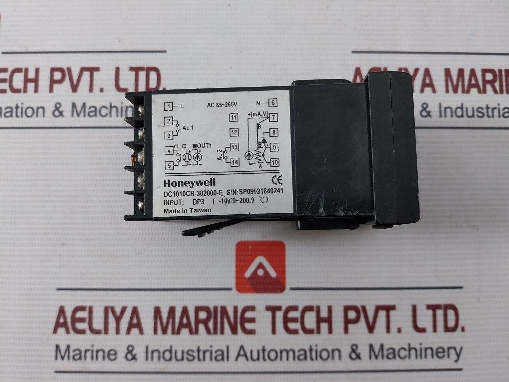 Honeywell Dc1010Cr-302000-e Pid Temperature Controller Dp3 -199.9~200.0C