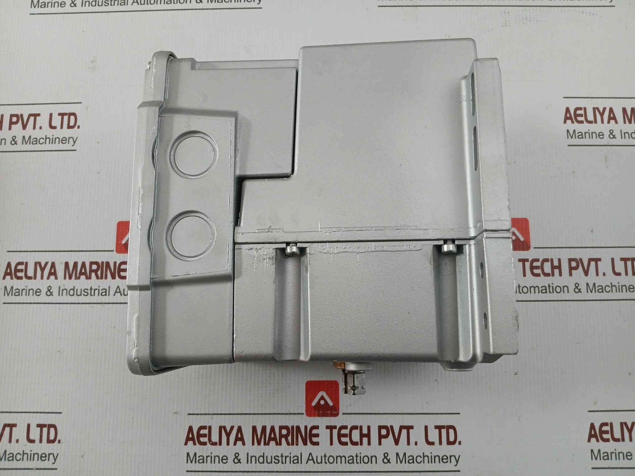 Honeywell Modutrol Actuator With Modulating Control 20A, 240 Vac M7284A1004