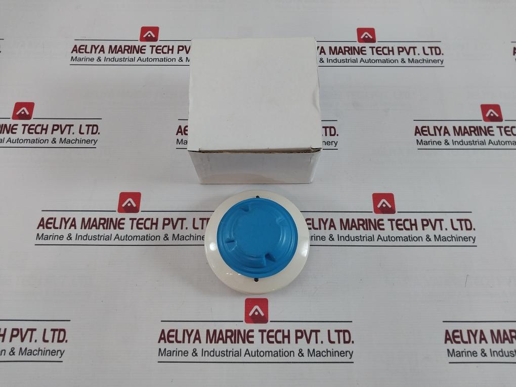 Honeywell Tc840M1021 Smoke Detector 100°F (38°C) 0.5-3.71 %/Ft