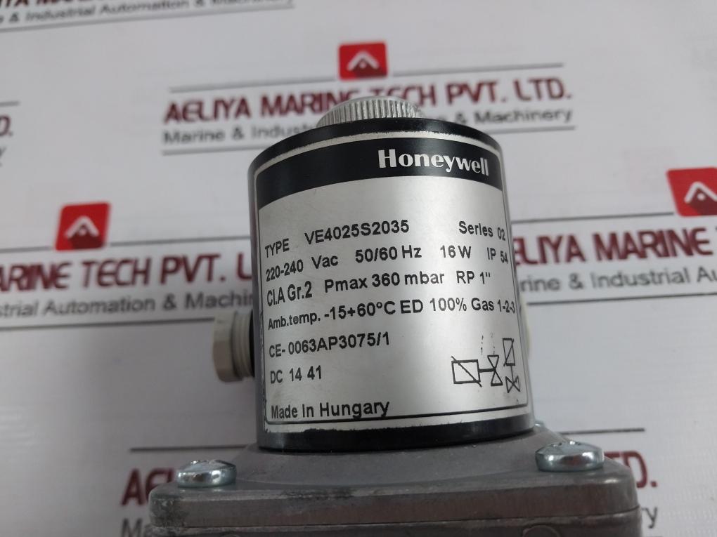 HONEYWELL VE4025S2035 VE4000 Series Gas Valve 220-240VAC 50/60 Hz 16W IP54
