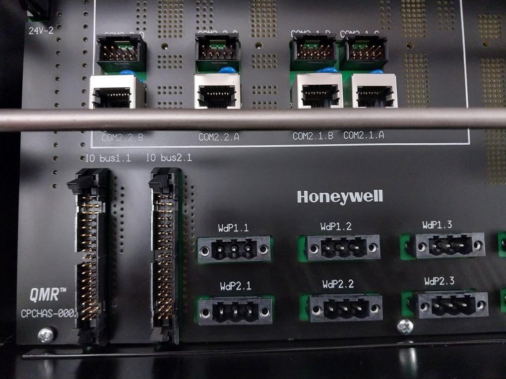Honeywell Cpchas-0002 Plc Rack Chassis 70°C E82595 24Vdc