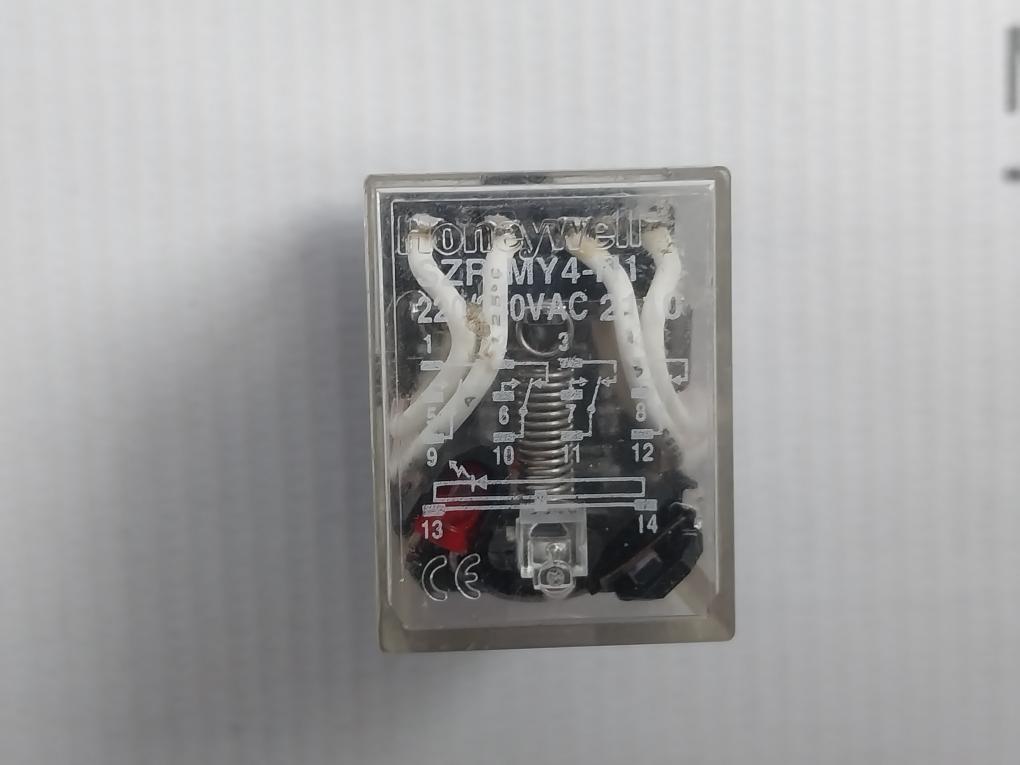 Honeywell Szr-my4-n1 Plug In Power Relay 220/240Vac.