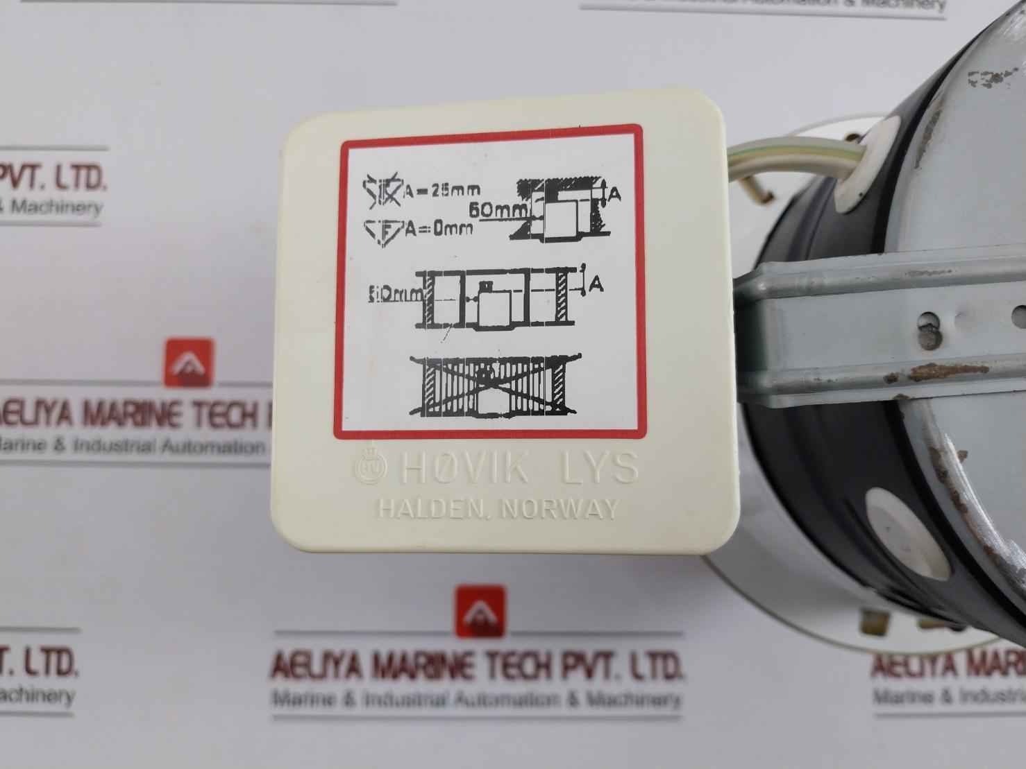 Hovik Lys Tc-t18W.100W Adjustable Lamp Brass 1X18W 220V/60Hz 5P