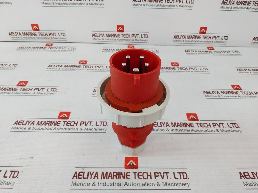 Hubbell C532P6W Pin And Sleeve Plug 32A-6H 200/346 240/415 Ip67