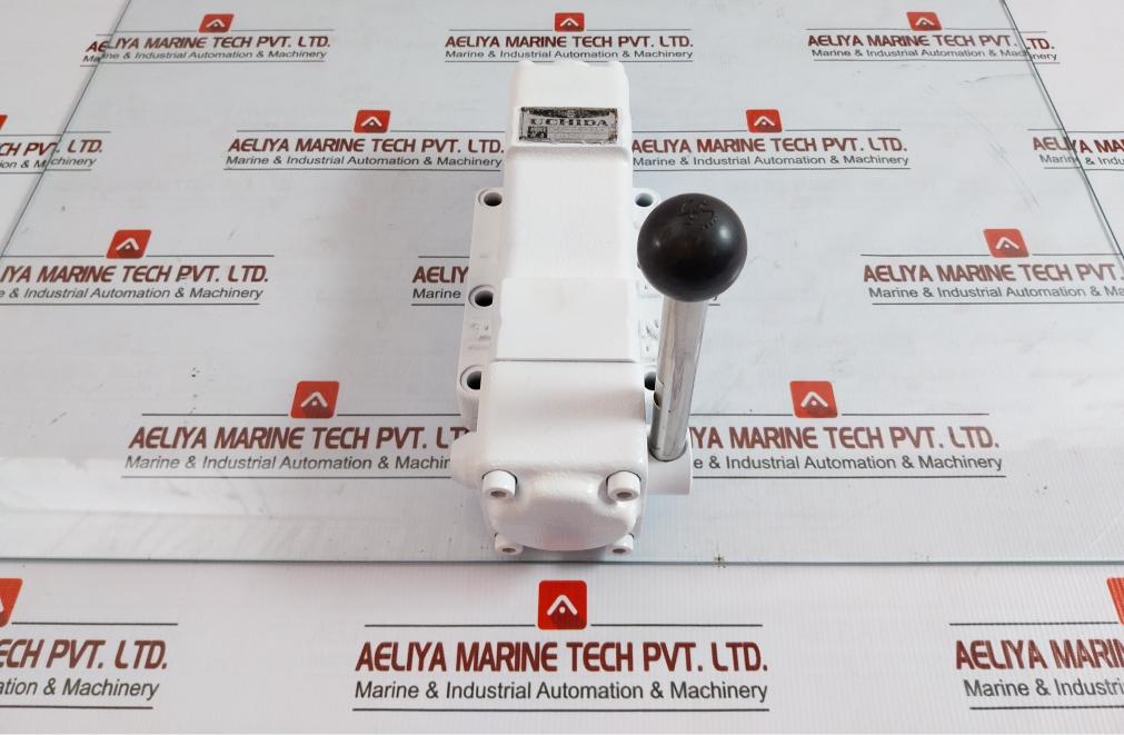 Hydraulic Control Valve Uchida Dmd3-04C-ha4