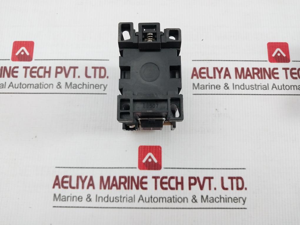 Hyundai Auxiliary Contactor 750Vac Hmx 22