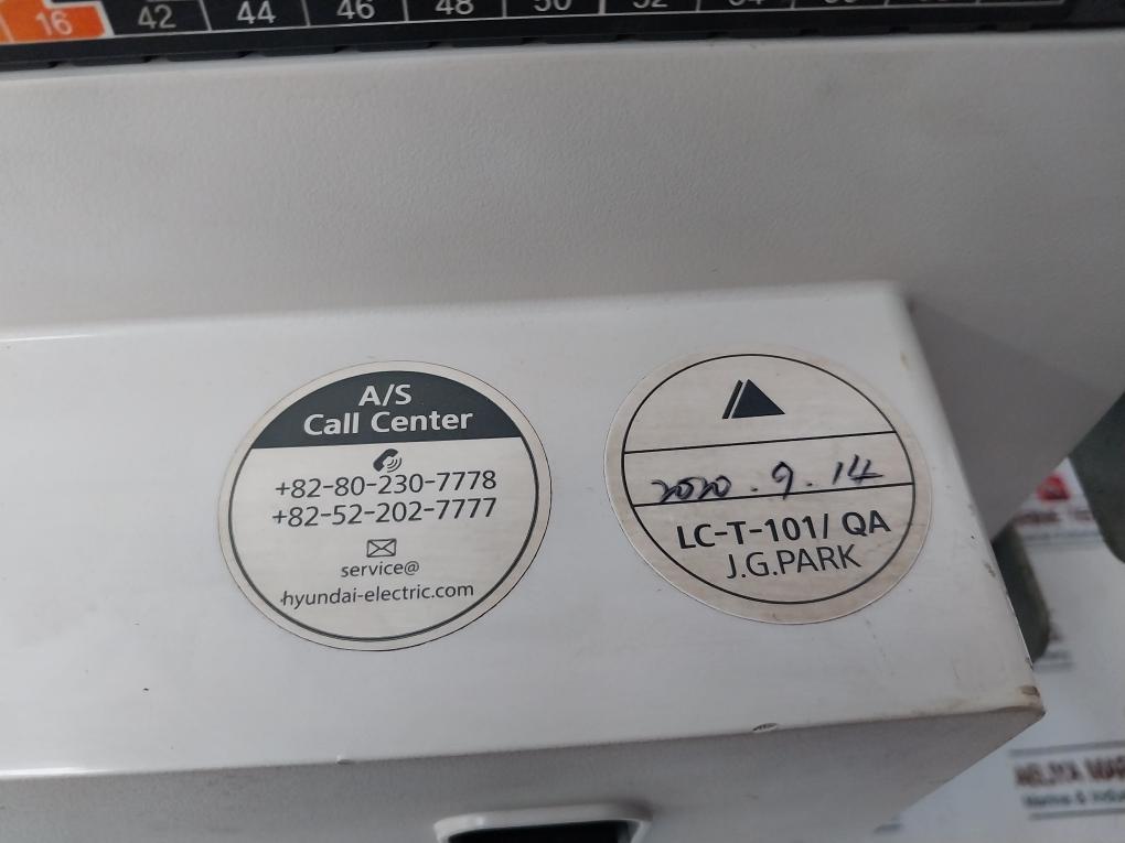 Hyundai Hgn25b3b Air Circuit Breaker 3 Pole 2500a 50/60hz 12kv 1000v