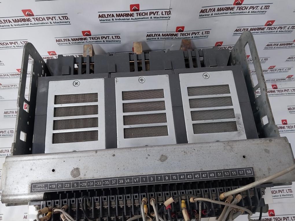 Hyundai Hgn25b3b Air Circuit Breaker 3 Pole 2500a 50/60hz 12kv 1000v