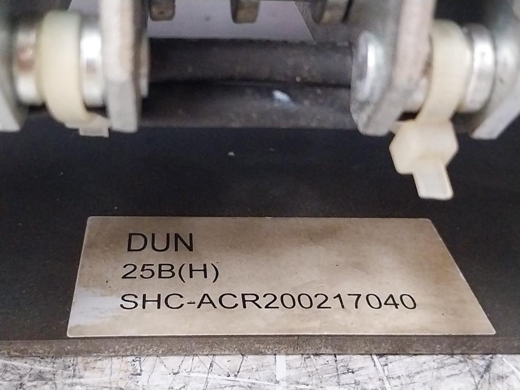 Hyundai Electric Uan25b3b Air Circuit Breaker 3 Pole 2500a 12kv 1000v
